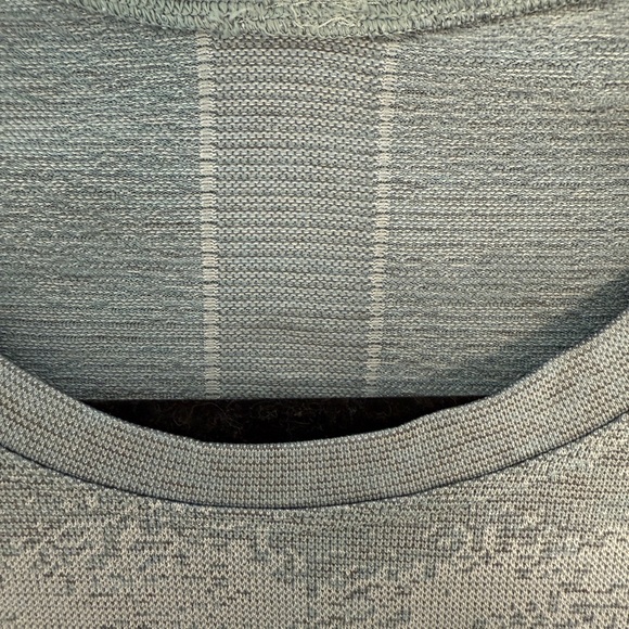 Lululemon sz 8 Crush The Distance Swift Stride Tech Short Sleeve Blue - Picture 4 of 7